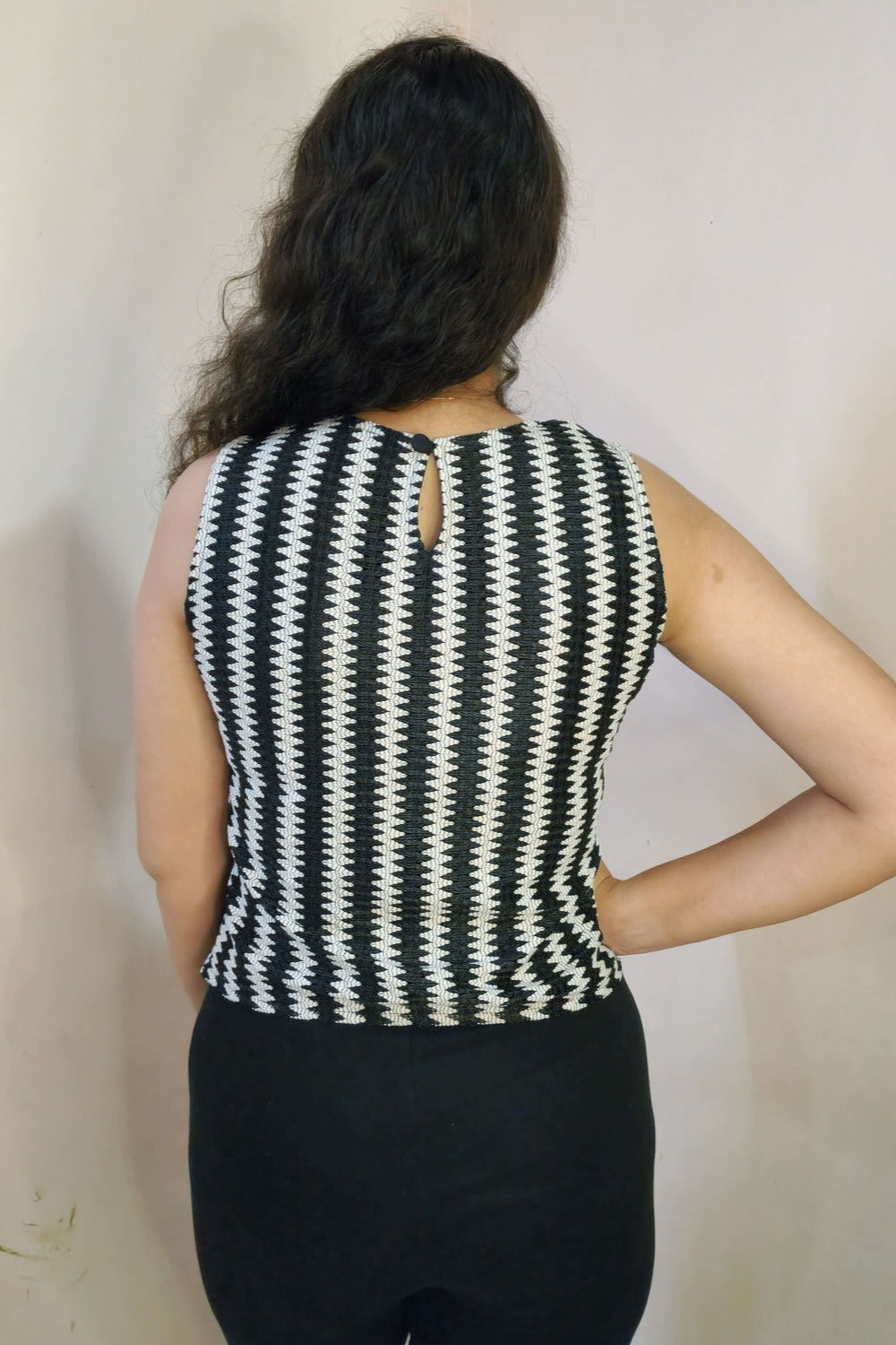 Crochet zig zack top