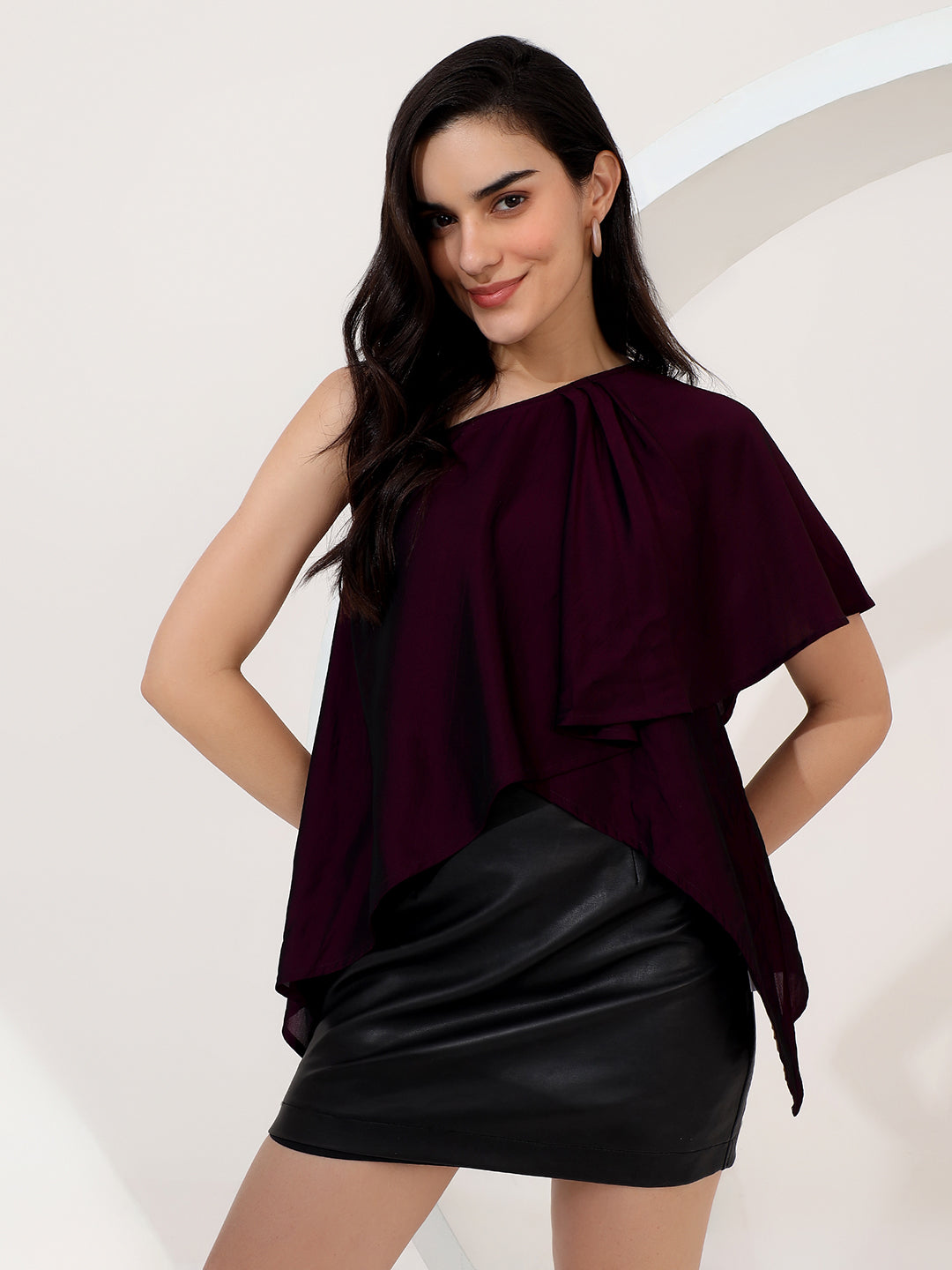 Violate one shoulder top