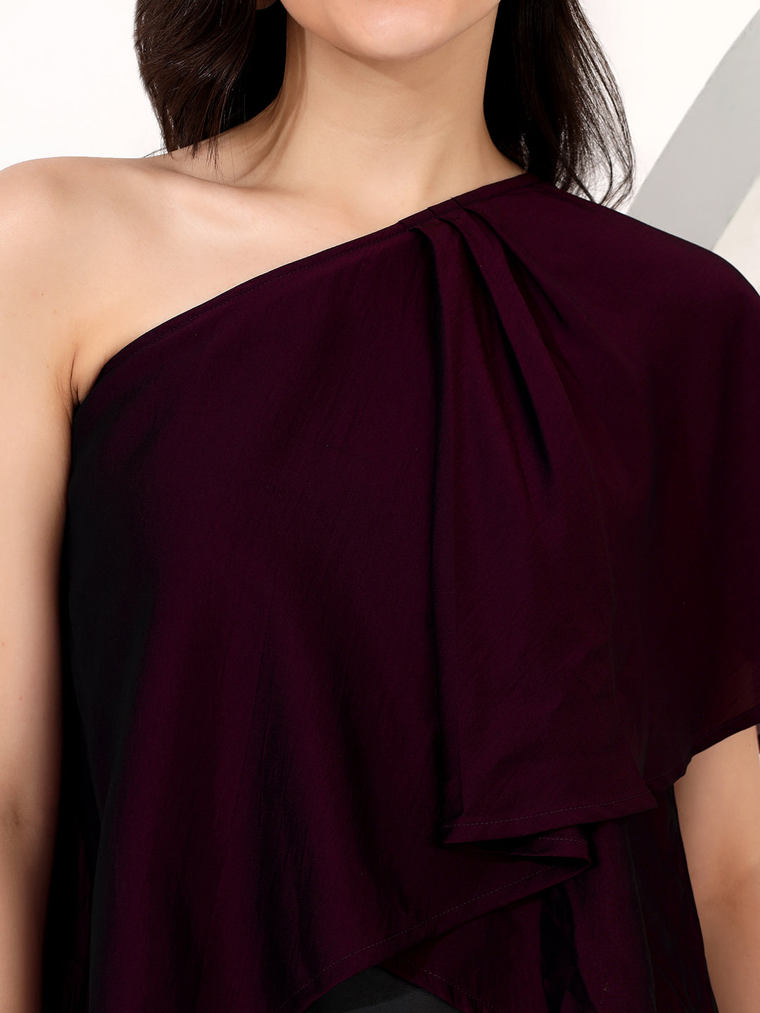 Violate one shoulder top